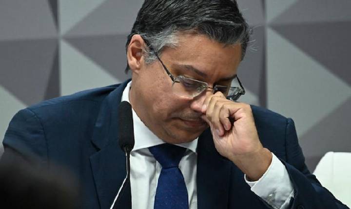Aposentados roubados Ex-procurador não explicou seu enriquecimento