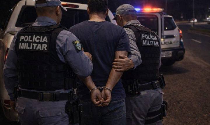 ATERRORIZADA PELO CÃO - Homem quase ‘racha’ cabeça da companheira com garrafada e a prende em casa em Rondonópolis