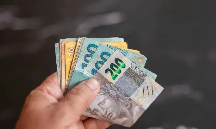 Bancos vão recorrer da suspensão do consignado do INSS