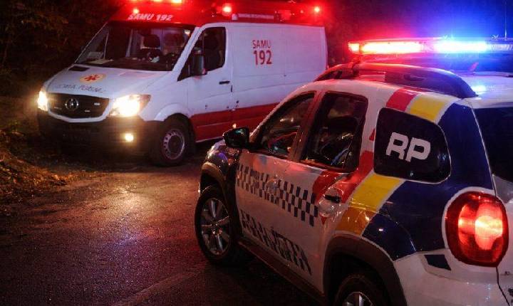BANHO DE SANGUE - Briga termina com homem esfaqueado no pescoço e transferido em estado grave para Rondonópolis