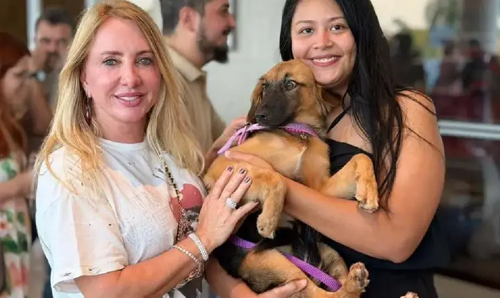 BEM-ESTAR ANIMAL - Ieda Chaves participa de feira de adoção de animais que garante 97 lares em Porto Velho