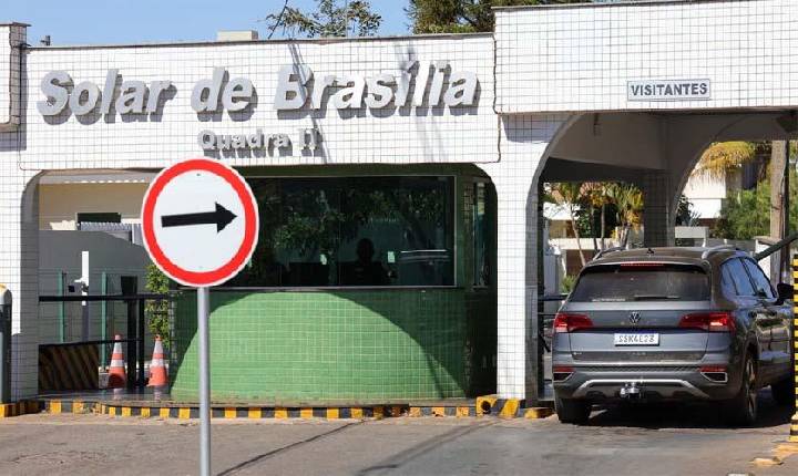 Bolsonaro recorre contra proibição de visitas