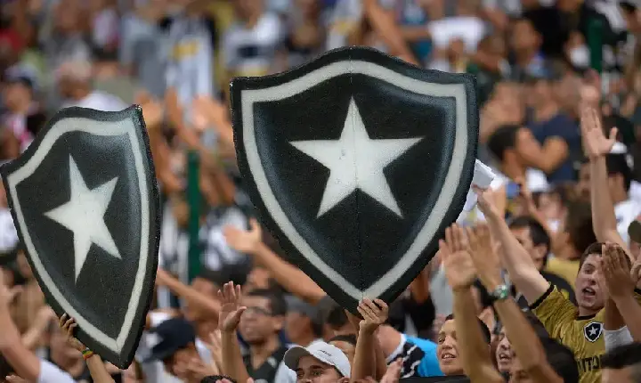 Botafogo oficializa contratação do técnico português Franclim Carvalho