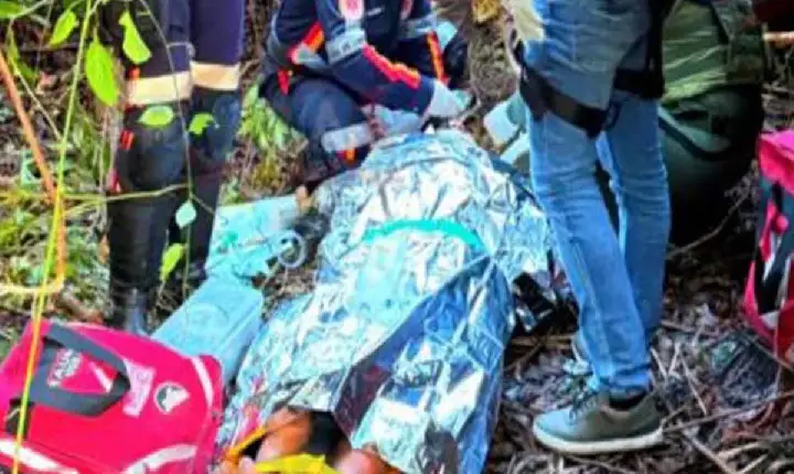 BR-364 - Capotamento de caminhonete deixa vitima com múltiplos ferimentos graves