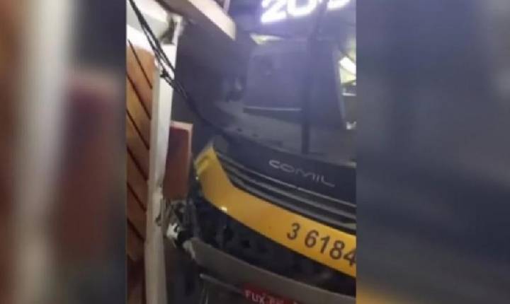 Brasil -  Homem pega 16 anos de prisão por matar motorista de ônibus que se recusou a parar fora do ponto