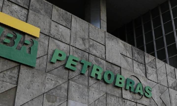 Brasil -  Petrobras tem lucro líquido de R$ 52,4 bi no segundo trimestre