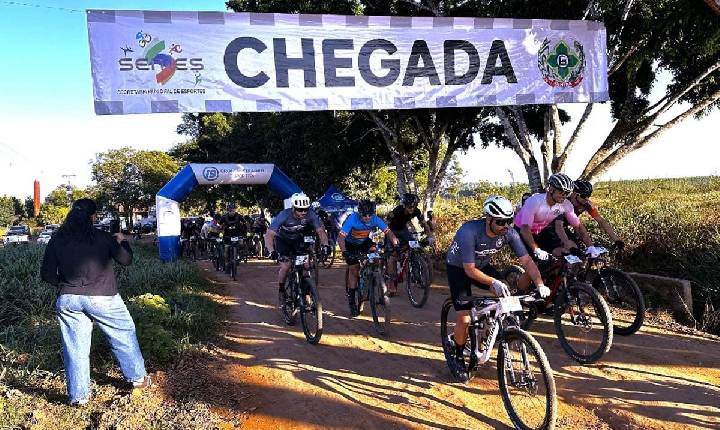 CICLISMO 1ª Etapa do Circuito Vilhenense de MTB foi marcada por disputas acirradas