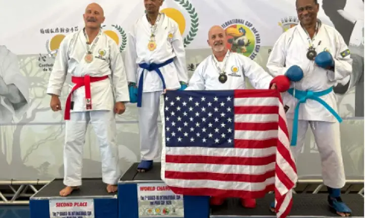 Competição  - Sensei de Ji-Paraná conquista dois ouros e é bicampeão mundial de Karate Shotokan JKS