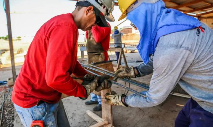 Concursos e Empregos - Plataforma tem 2.398 vagas de emprego em Rondônia