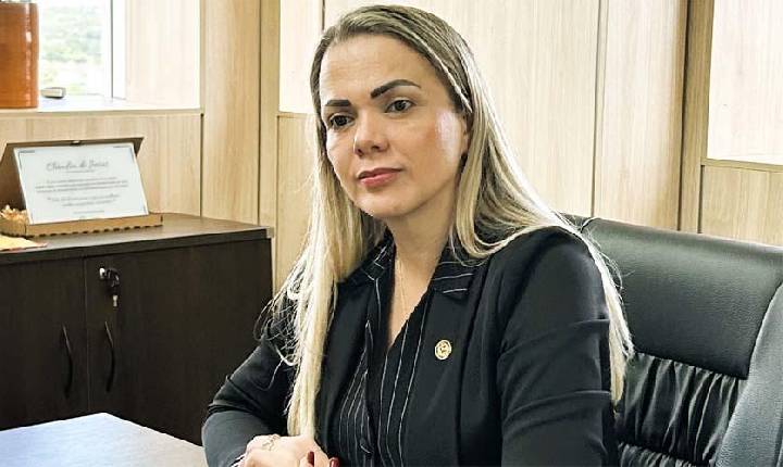 Deputada cobra justiça após feminicídio em Rolim de Moura