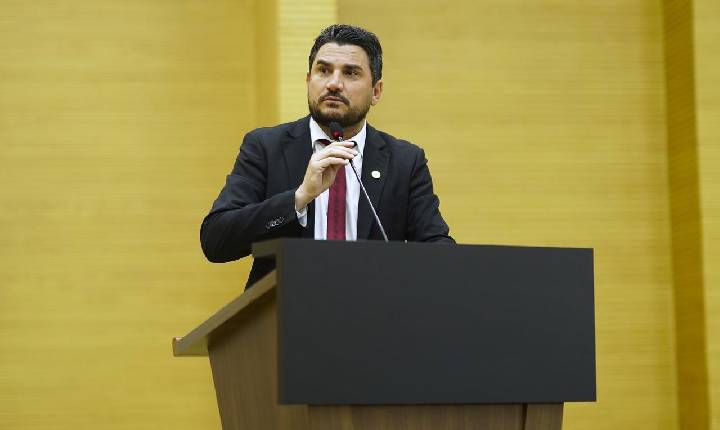 Deputado Jean Mendonça denuncia sucateamento da Usina de Calcário e alerta para prejuízos aos agricultores