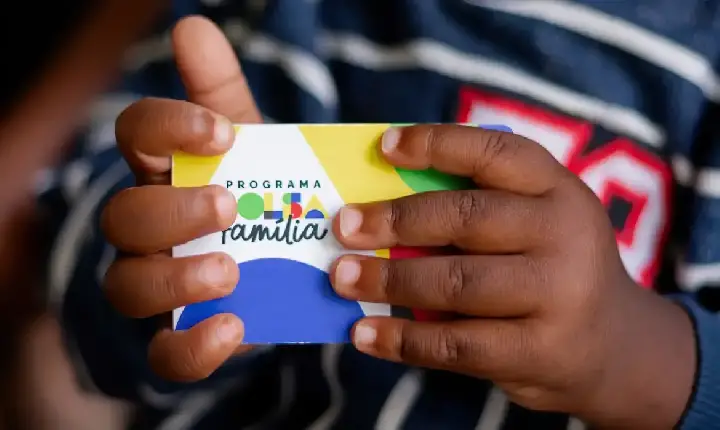 Direitos Humanos - Caixa paga Bolsa Família a beneficiários com NIS de final 5