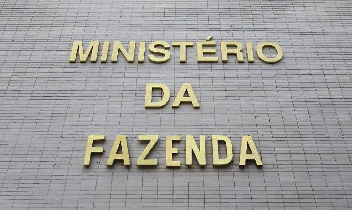 Economia - Com precatórios, previsão de déficit primário soma R$ 52 bilhões