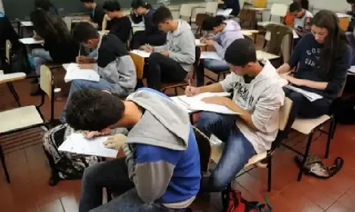 Economia | PÉ-DE-MEIA - Pé-de-Meia: pagamento para nascidos em novembro e dezembro será feito nesta segunda-feira (31)