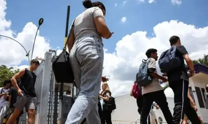 Educação - Fies encerra inscrições para o segundo semestre nesta sexta-feira