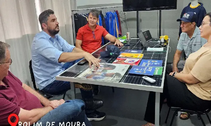 Educação - Jean Mendonça visita Colégio Virtus em Rolim de Moura e discute demandas da comunidade escolar