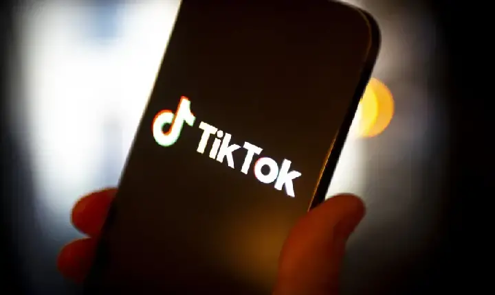 Enem 2025: TikTok leva aulões gratuitos a cinemas de todo o Brasil