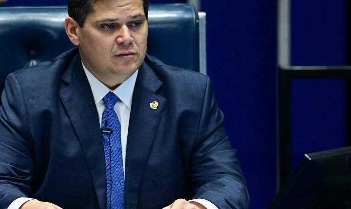 ESCÂNDALO NO AMAPÁ - PF indicia suplente de Alcolumbre flagrado com dinheiro vivo