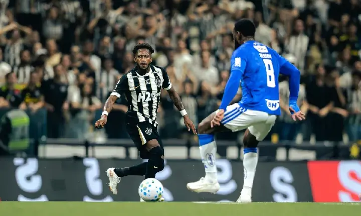 Esportes - Atlético-MG vence Cruzeiro de virada e vai à semifinal da Copa do Brasil