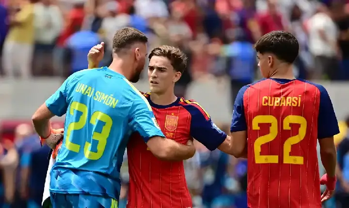 Esportes - Espanha e Portugal, EUA e Bélgica jogam hoje pelas oitavas da Copa
