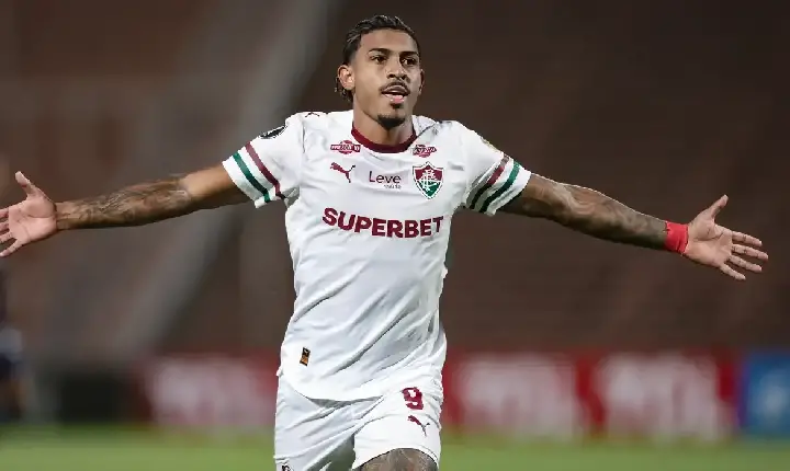 Esportes - Fluminense arranca empate na Argentina e continua vivo na Libertadores