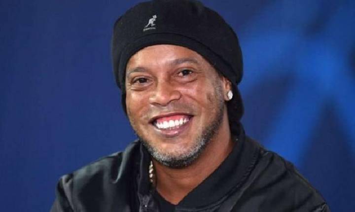 Futebol - Aos 46 anos, Ronaldinho assina com clube italiano e retorna ao futebol