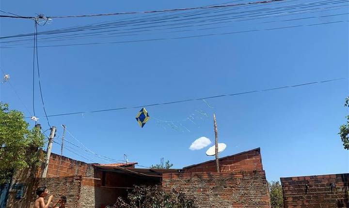Geral - Energisa orienta população sobre cuidados ao empinar pipa próximo à rede elétrica