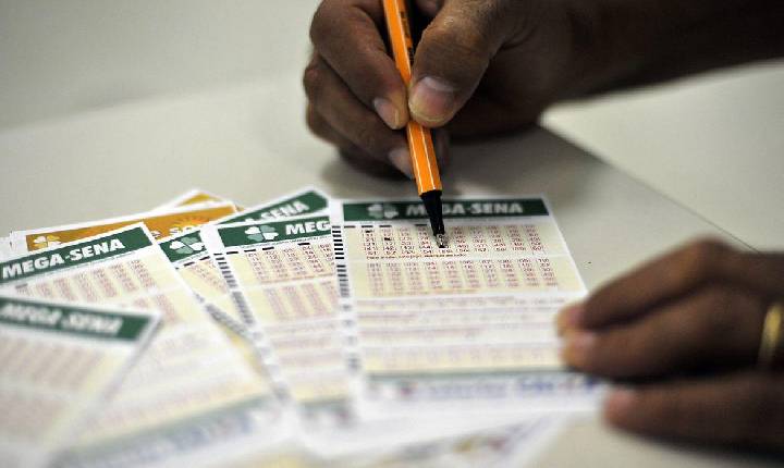 Geral  - Mega-Sena sorteia prêmio acumulado de R$ 50 milhões nesta quinta-feira