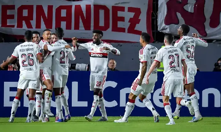 Independiente Medellín pede desculpas à torcida do Flamengo após caos na Libertadores