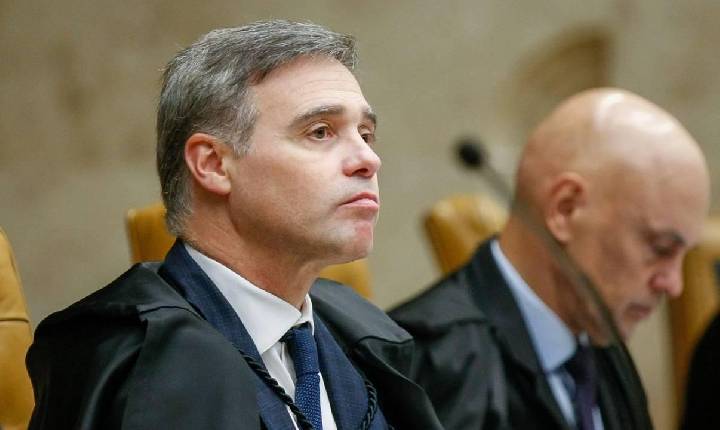 'Inimigos do regime'? - Mendonça expõe autoritarismo sob Lula, ao afastar diretor-geral da PF