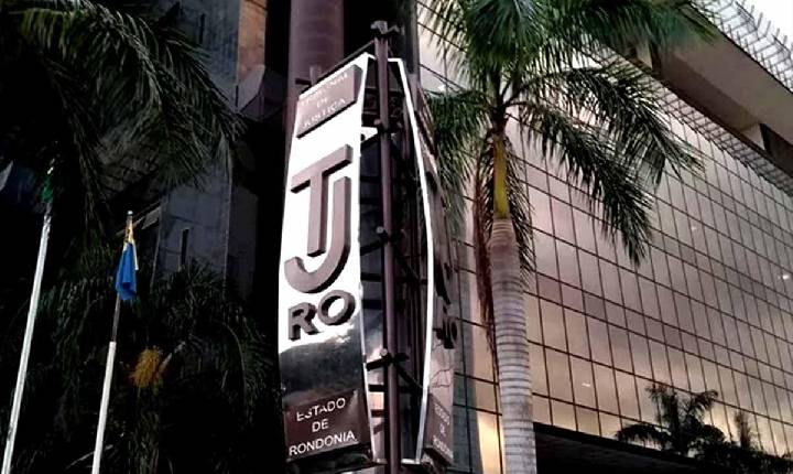 INTERIOR - Justiça de Rondônia condena vereadora por expor vítima de estupro em sessão transmitida no YouTube