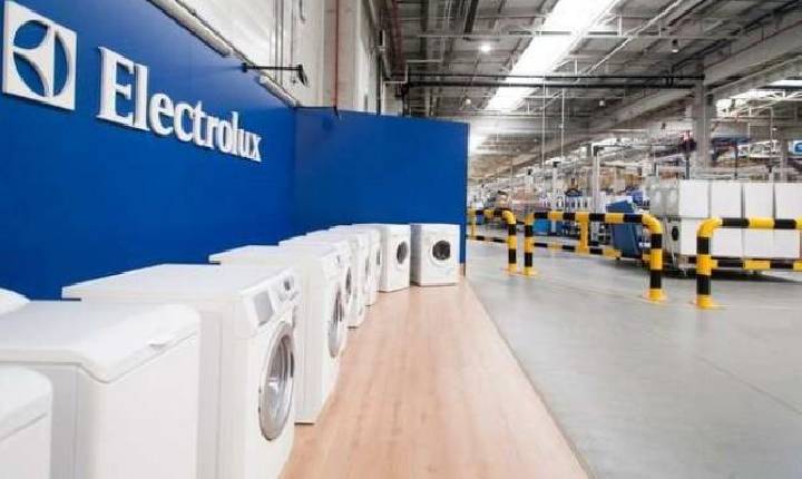 Internacional- Electrolux confirma fim de terceira fábrica e número de demissões chega a 2.700