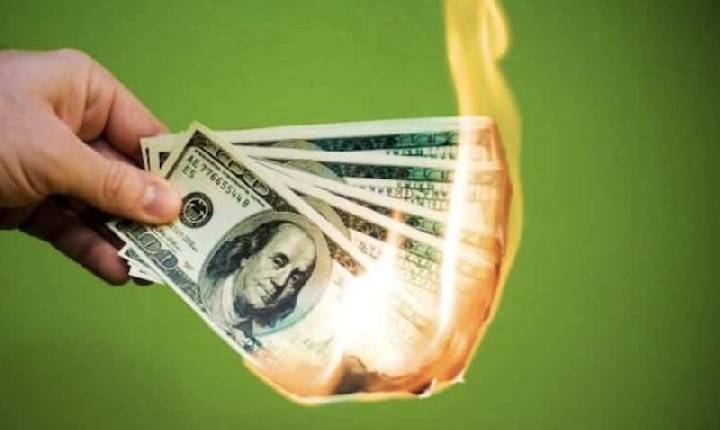 Irresponsabilidade - Lula gera rombo de R$137,1 bilhões em 1 ano, mas se queixa de ‘pauta-bomba’ do Senado