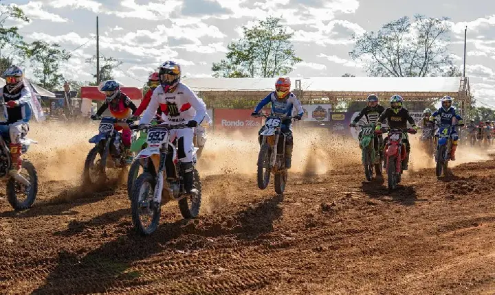 Jaru - 4ª etapa do Campeonato Rondoniense de Motocross foi sucesso de público