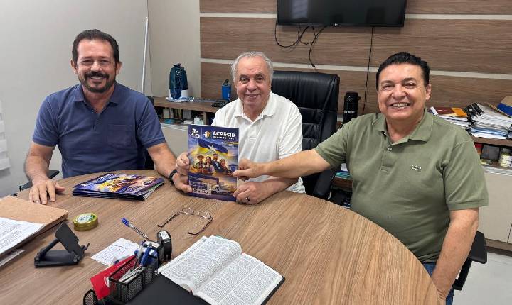 Jornalista Léo Ladeia visita Banco do Povo e destaca avanços do microcrédito em Rondônia
