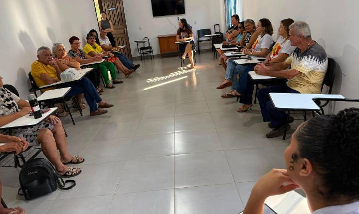 Junho Violeta: Assistência Social promove ação de conscientização e fortalecimento dos direitos da pessoa idosa em Rolim de Moura