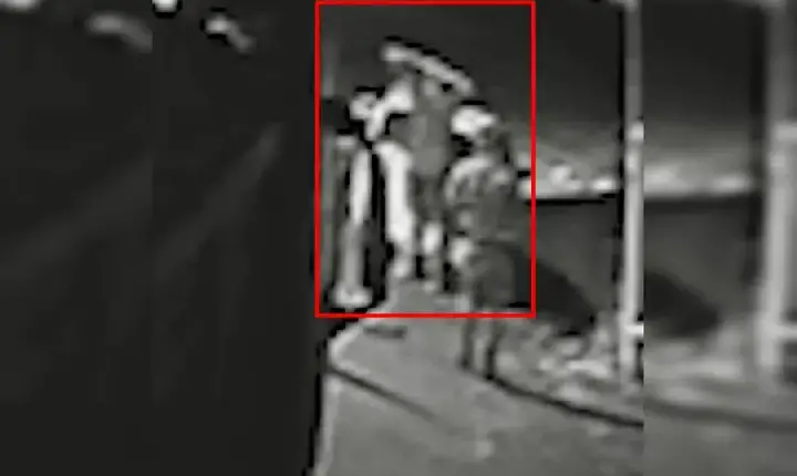 Lamaçal de sangue: mulher é morta a facadas pelo ex na frente do filho. Veja vídeo