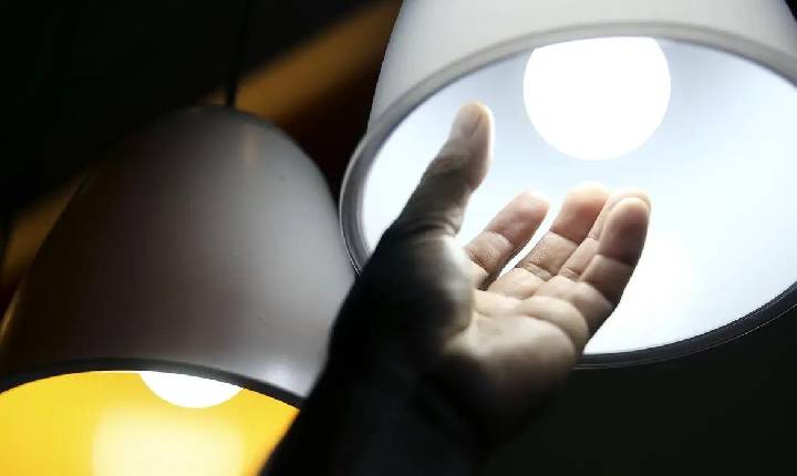 Nacional - Bandeira tarifária das contas de luz segue amarela em julho