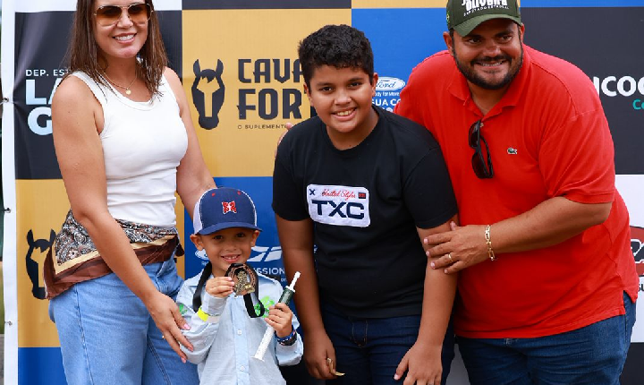 Pequeno talento de Rolim de Moura conquista pódio em prova de três tambores em Ji-Paraná