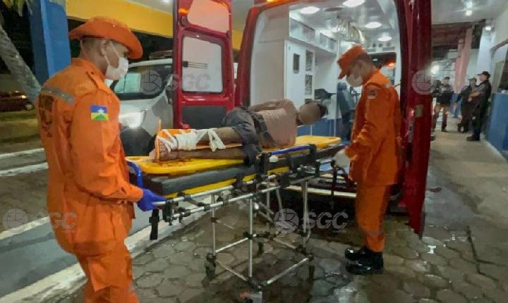 Plantão de Polícia -  Homem invade Comando Geral da PM para furtar fios e termina baleado no pé