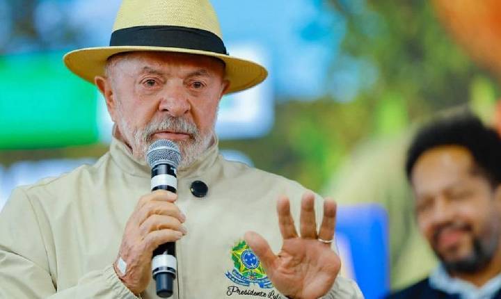 PODERDATA - Avaliação negativa de Lula dispara e chega a 47%
