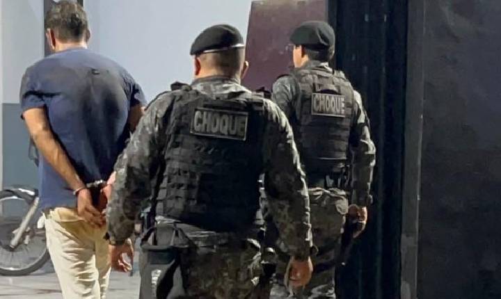 Polícia - Agressão contra mulher revolta moradores e criminoso é preso em flagrante