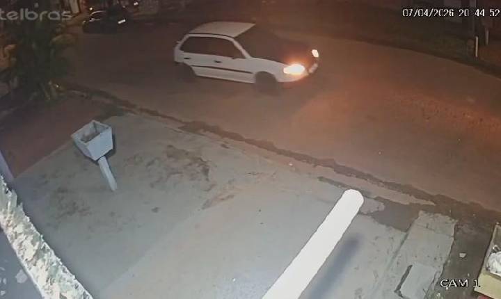 Polícia - Bandidos armados invadem casa em busca de ouro, agridem mulheres, mas fogem apenas com corrente