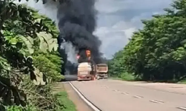 Polícia Carretas batem de frente e explodem na BR-364