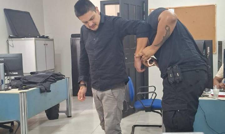 Polícia - Delegacia de Furtos e roubos de veículos prende acusado de usar nomes falsos para retirar carros de locadoras em Porto Velho
