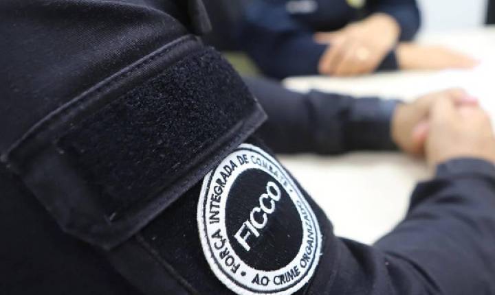 Polícia - FICCOs apreendem mais de duas toneladas de drogas e efetuam 37 prisões pelo país