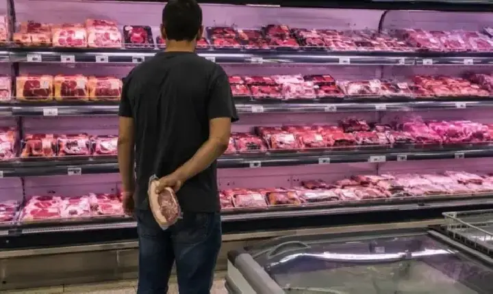 Polícia - Homem é detido após furtar peça de picanha em supermercado em RO