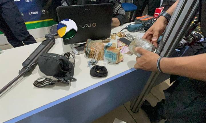 Polícia - Homem é preso com drogas, R$ 13 mil e arma adaptada durante operação em Porto Velho