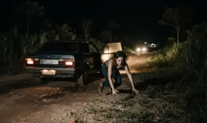 Polícia - Mulher pula de carro em movimento para escapar de agressor em RO