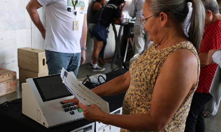 Política - Confira a agenda dos candidatos à Presidência nesta terça-feira